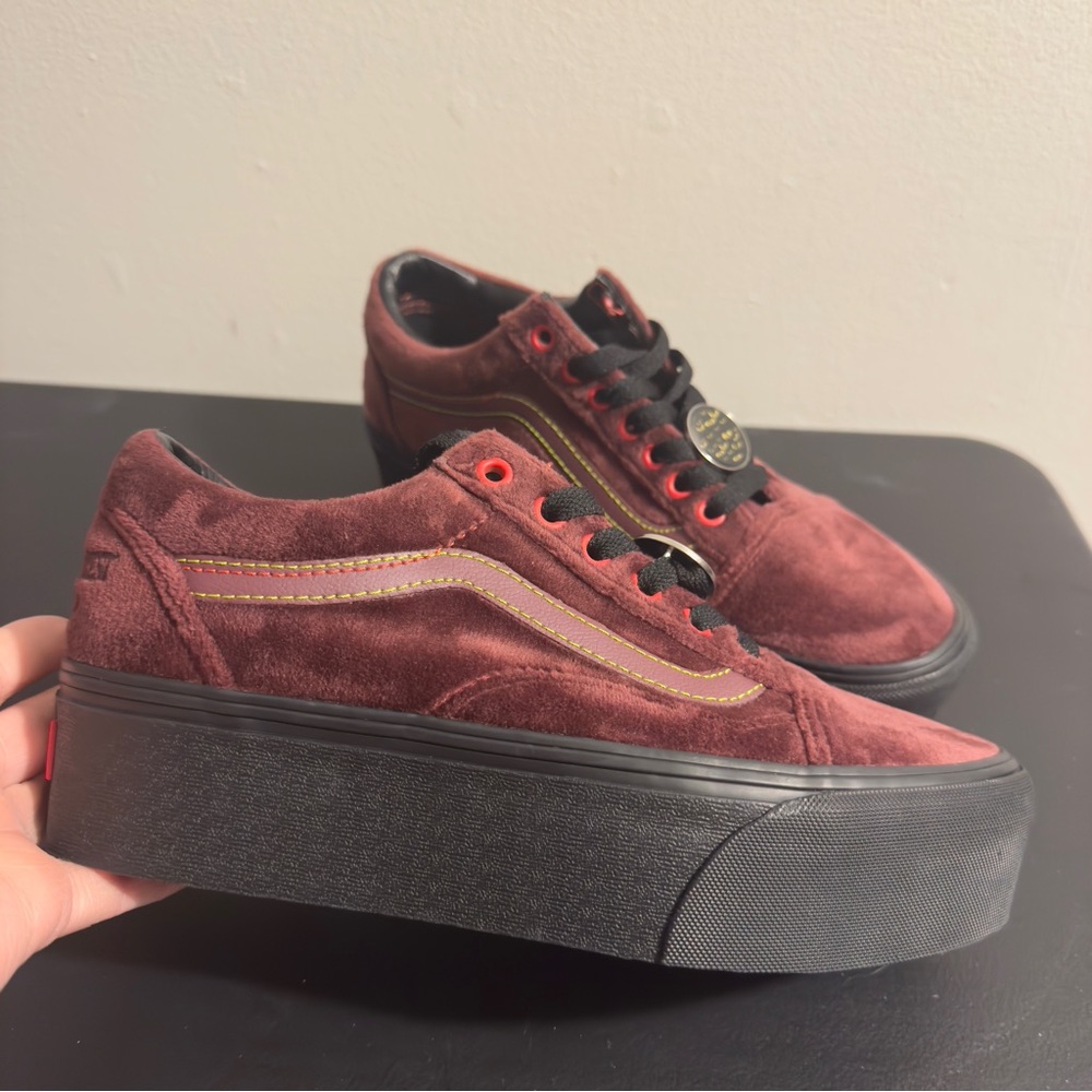 Vans X Disney Old Skool Stackform Poison Apple Mahogany Suede Shoes Womens 8